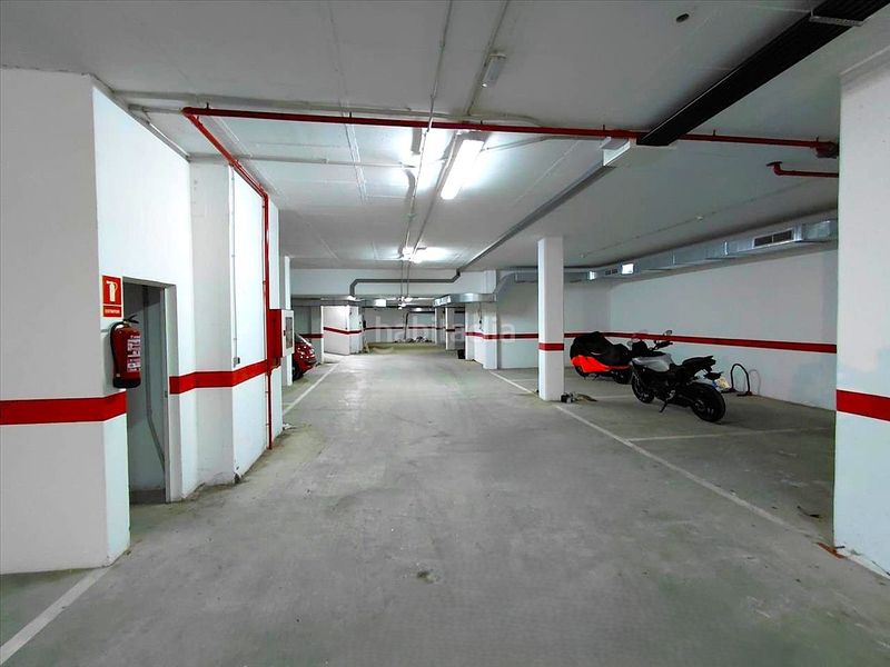 Foto 4bf5af33-ff38-417d-97ad-5f41644b1640. Aparcament cotxe a Carral
