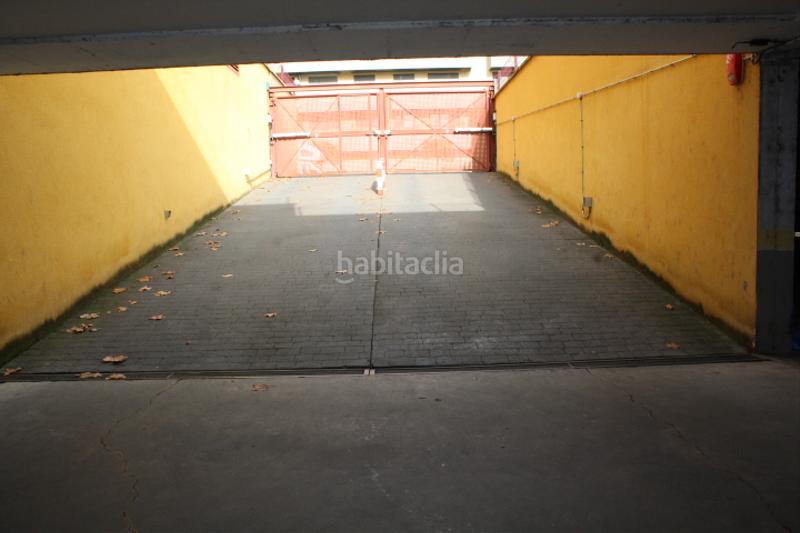 Foto b3e10009-34f7-43af-bc19-024c2fc5bb75. Autoparkplatz in Portillejo - Valdegastea Logroño