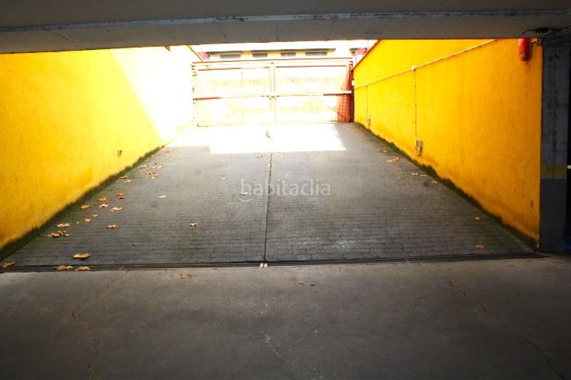 Foto b831012f-858d-444e-8867-dd6a9c0ee991. Aparcament cotxe a Portillejo - Valdegastea Logroño