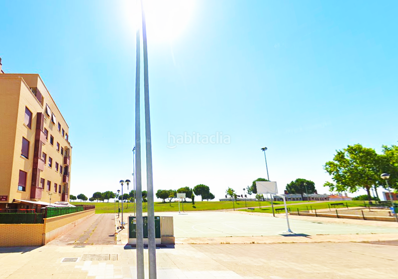 Foto e3910a91-f447-4710-a855-cea1b61277f4. Parking voiture dans Portillejo - Valdegastea Logroño