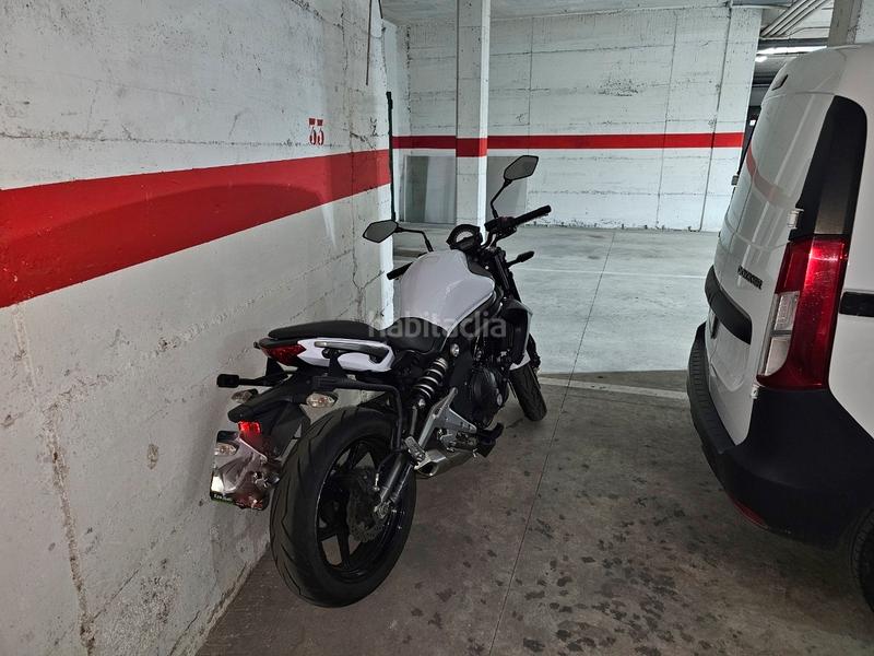 Foto 64e3b3b7-1a05-4176-9173-a1dfa8a24607. Autoparkplatz in Santa Coloma de Farners