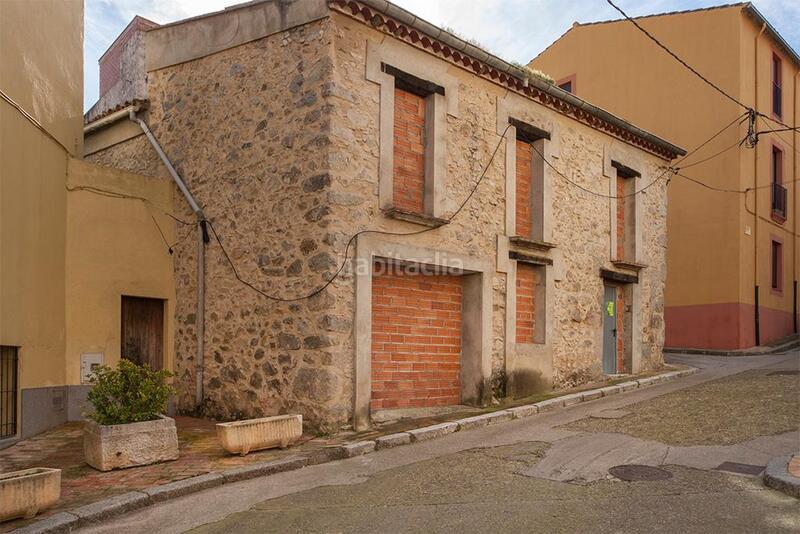 Foto 7911bc4b-c0bd-43b4-b185-3933aef2a6ec. Apartament a Agullana