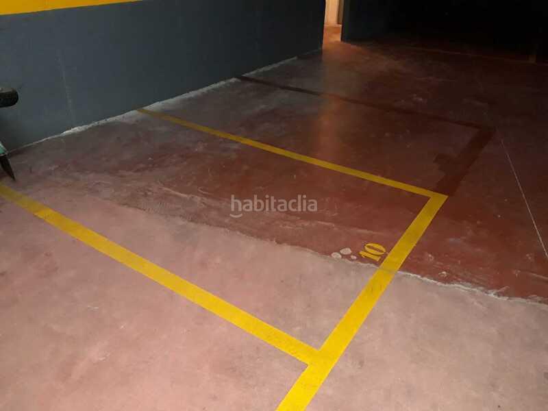 Foto 8a31e7e8-798f-429b-9a12-5006bfd796e8. Autoparkplatz in Monte Porreiro Pontevedra