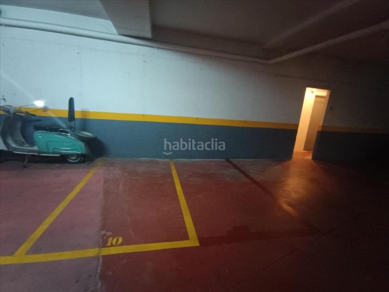 Foto cc29334a-3778-4e75-abbf-7793a50b57ef. Parking coche en Monte Porreiro Pontevedra