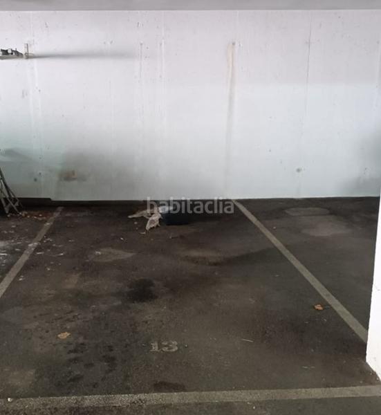 Foto 405bdb7e-e134-4027-9bd9-ad9125940d02. Autoparkplatz in Somió Gijón