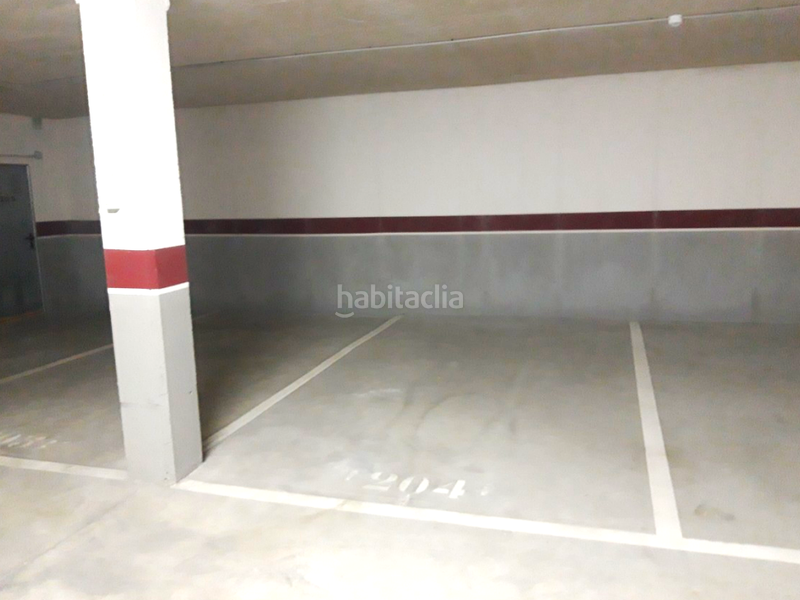 Foto 09e5520d-2d65-4bae-97dd-1863d09c2521. Aparcament cotxe a Aller