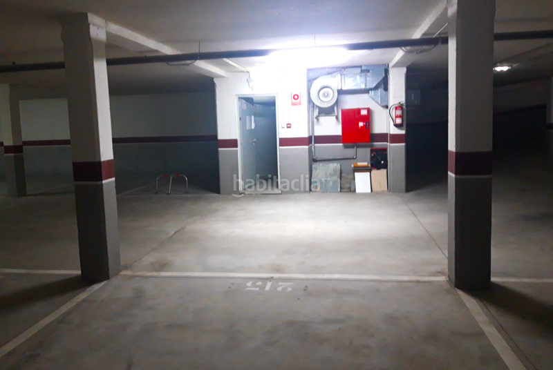 Foto 8a66ea76-49fc-4221-8644-2e80ac629900. Aparcament cotxe a Aller