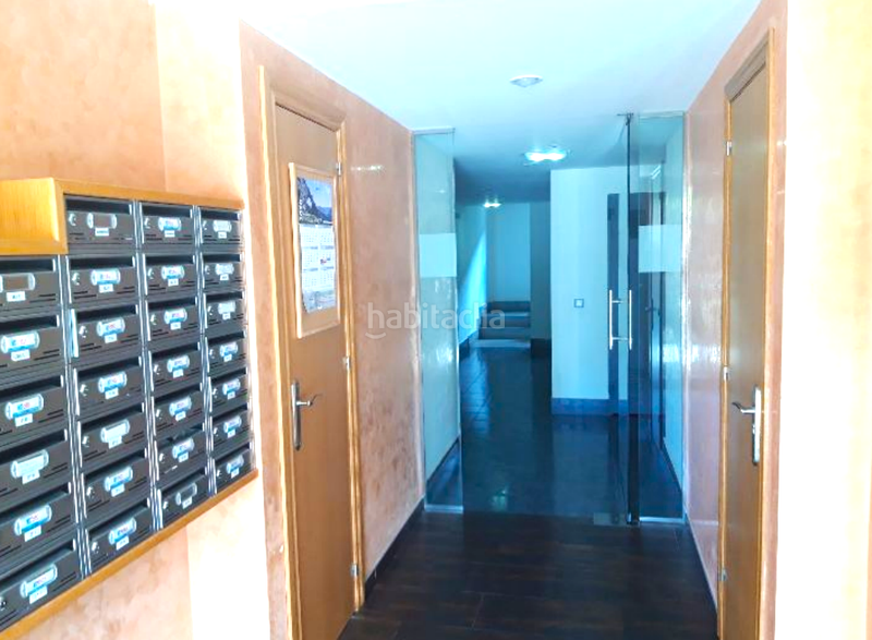 Foto d1cec75c-3764-4ba1-a9c4-5cdb2070fafb. Aparcament cotxe a Aller