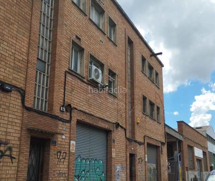 Foto 6d57ffa1-7a5d-4c25-8a6c-dabb5212411d. Bâtiment à usage industriel dans Centre Hospitalet de Llobregat (L´)