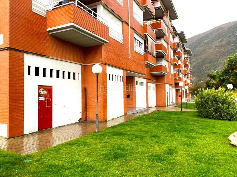 Foto 45e0fec6-d8b4-4399-923a-1a9eece2f815. Local comercial a Flores de Sil - La Placa Ponferrada
