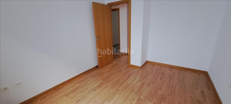 Foto f2bc6ec8-0760-4c8b-91ce-0132aba0d1d2. Appartement avec chauffage dans Vegadeo