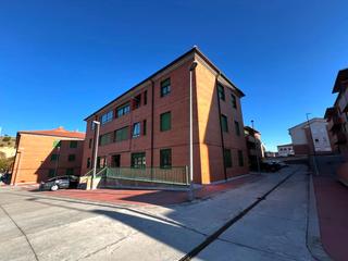 Aparcament cotxe  Nacional 111