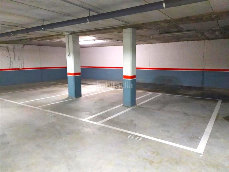 Foto 2e0563d8-5f2a-490d-80d9-b26eb95e8dd0. Parking coche en Valverde de la Virgen