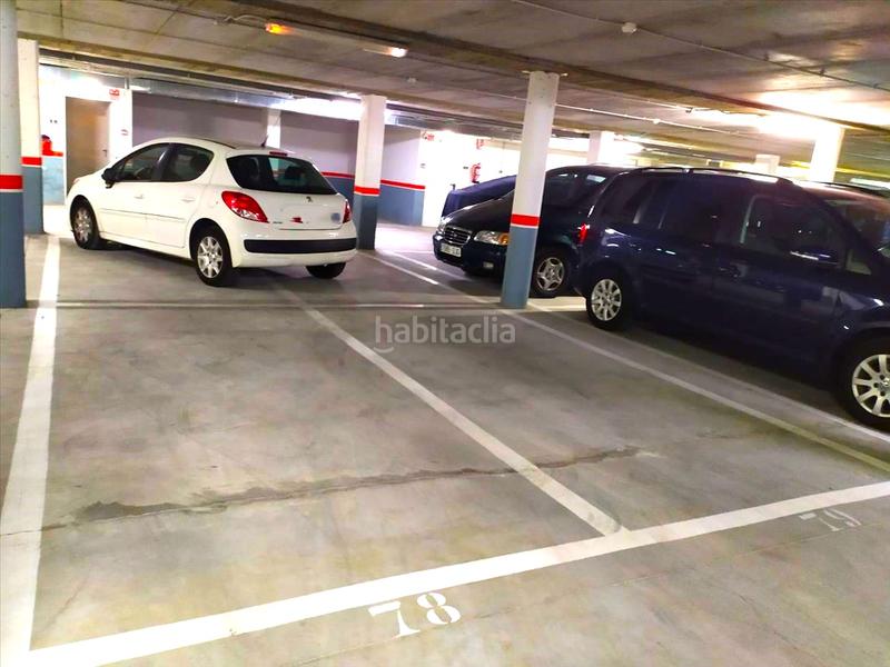 Foto 613c22d5-5569-47f6-b5ac-e3da703b3dae. Parking coche en Valverde de la Virgen