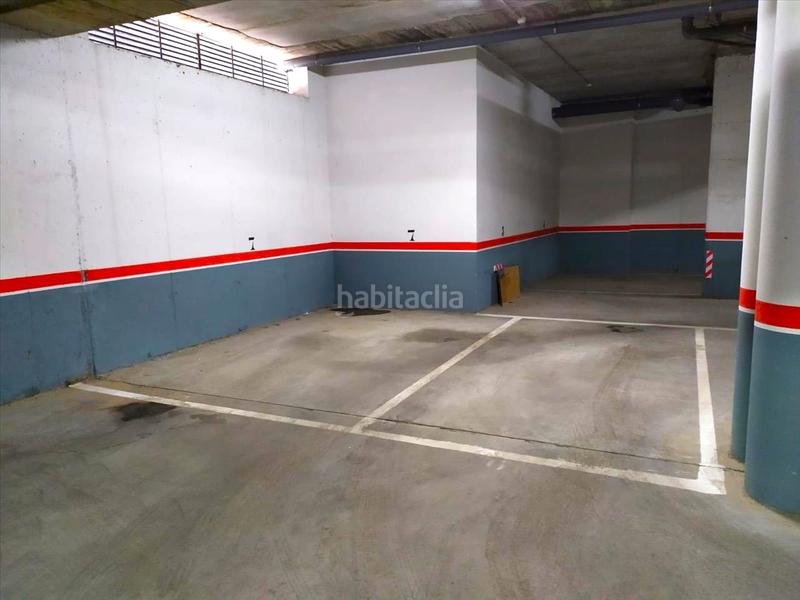 Foto e233abac-27eb-4b23-b868-c028e74a32e2. Parking coche en Valverde de la Virgen