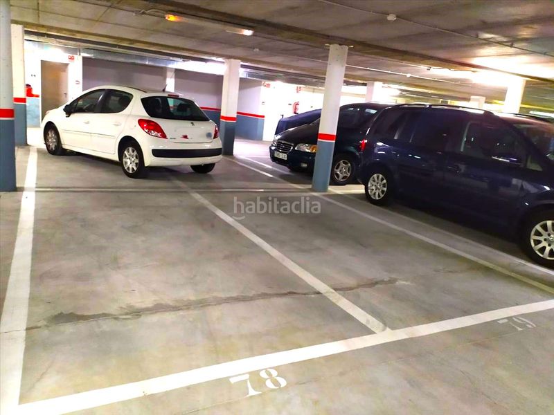 Foto 613c22d5-5569-47f6-b5ac-e3da703b3dae. Car parking in Valverde de la Virgen