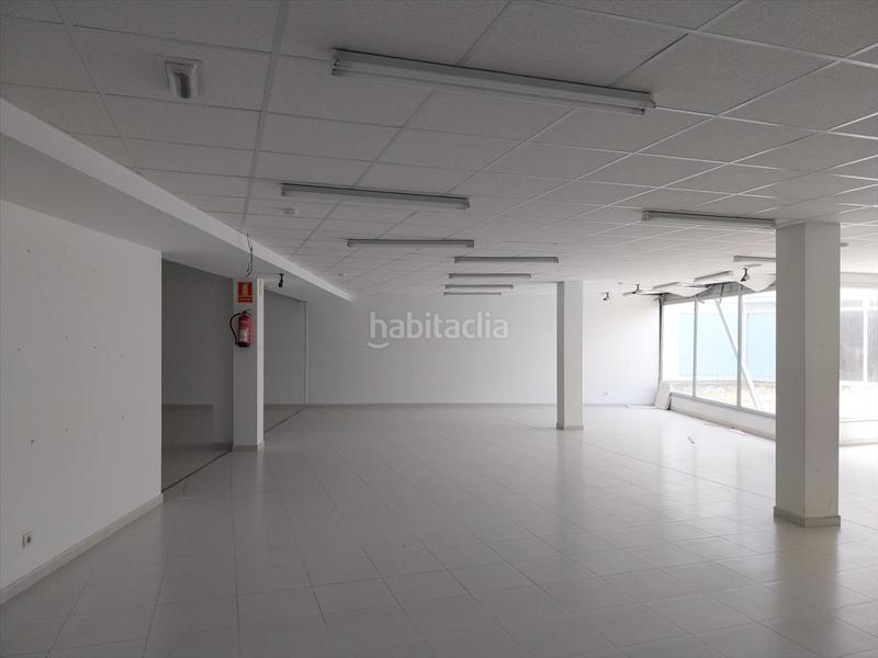 Foto 1c2c9a6d-0a51-4536-a50c-ac5b874da4d2. Locale commerciale in Burela