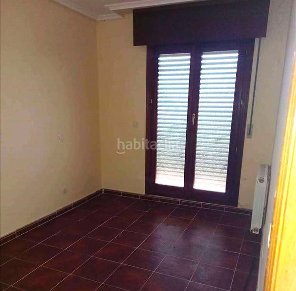 Foto 0d665748-fc17-4f25-9f23-de63108e0d31. Casa amb aparcament a Arnuero