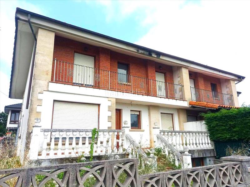 Foto 673d8848-9fd1-46f9-ba84-a461cda7595e. Casa amb aparcament a Arnuero