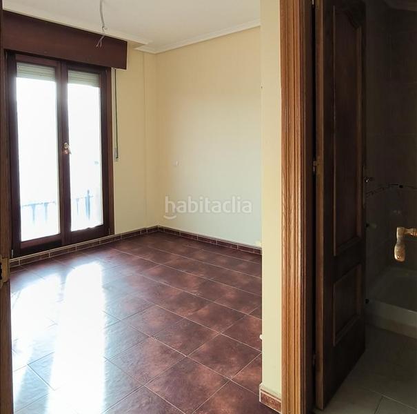 Foto e04ab8c0-ed58-45ee-9478-193955dad175. Casa amb aparcament a Arnuero