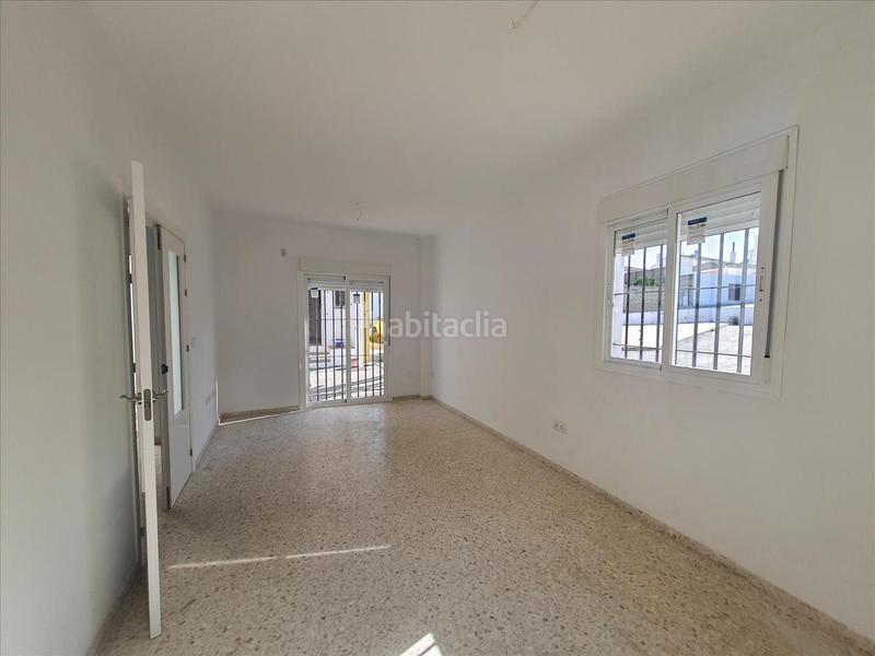 Foto db8ab127-6393-47a8-85c5-02620ce96fe4. Flat in Escacena del Campo