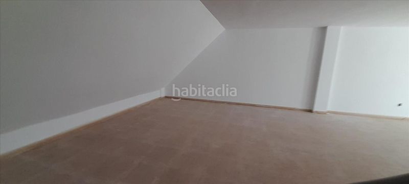 Foto b88551b6-72a5-44a1-a285-db23bb37b431. Pis amb aparcament a Pobla Llarga (la)
