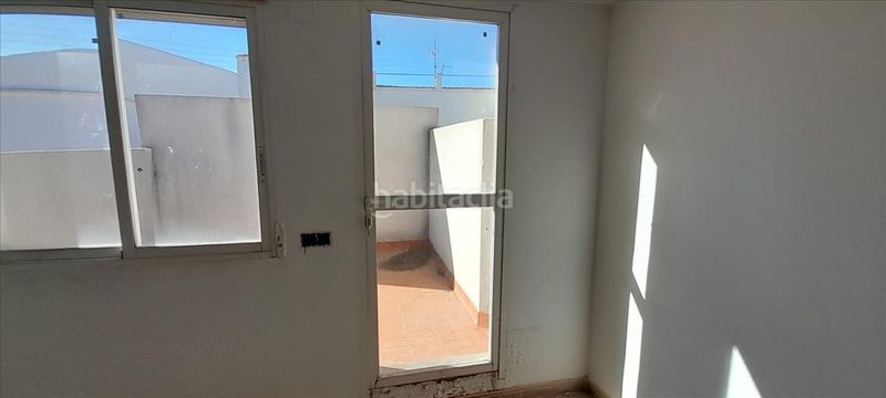 Foto e5d621ef-1f94-43f4-9e08-9a7e69859e21. Pis amb aparcament a Pobla Llarga (la)