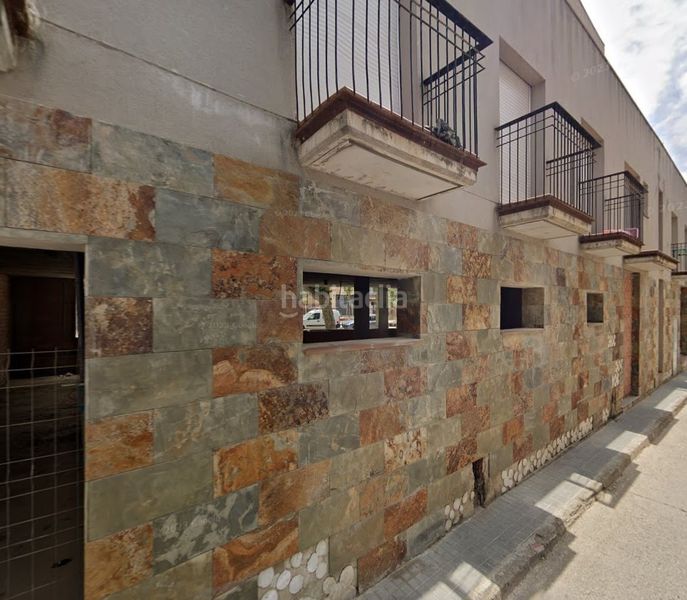 Foto d047bd84-919f-482d-9e60-8500bcc49dc7. Aparcament cotxe a Arenys de Munt