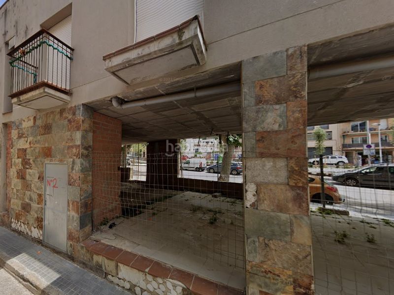 Foto d826a081-ba62-40fc-847d-b245fb508369. Aparcament cotxe a Arenys de Munt