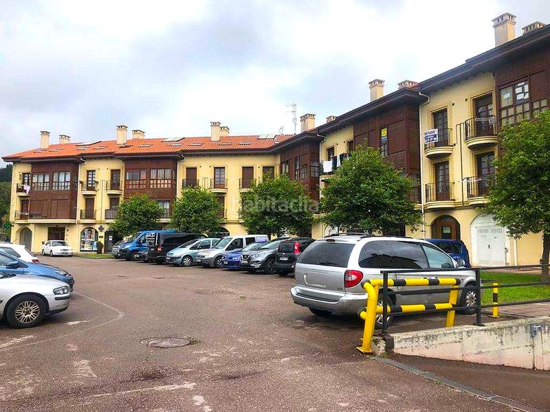 Foto 68ddf70a-c879-47ab-8979-c1507e4b4a69. Aparcament cotxe a Cartes