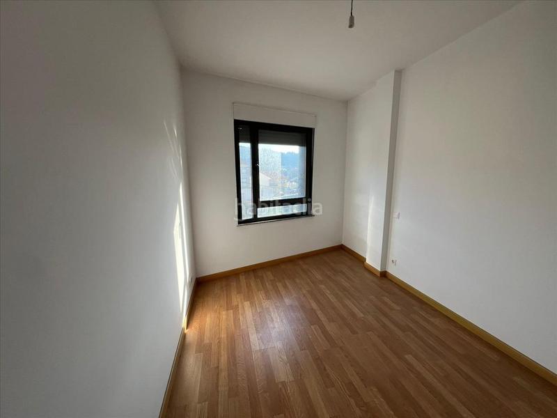 Foto 736126fa-8e4c-42aa-8ded-e54f204139ab. Appartement avec chauffage parking dans Outes