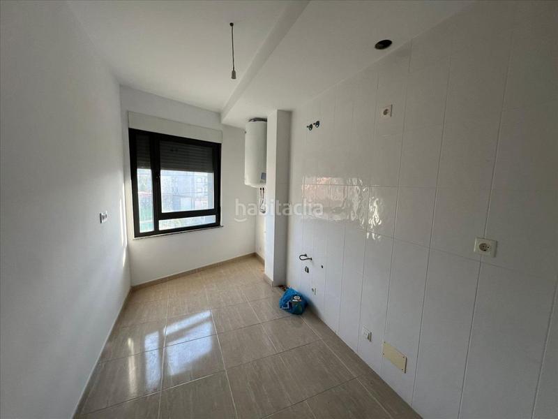 Foto ad309d3b-3d08-43bc-abb3-b53aee4dbd00. Piccolo appartamento con riscaldamento parcheggio in Outes