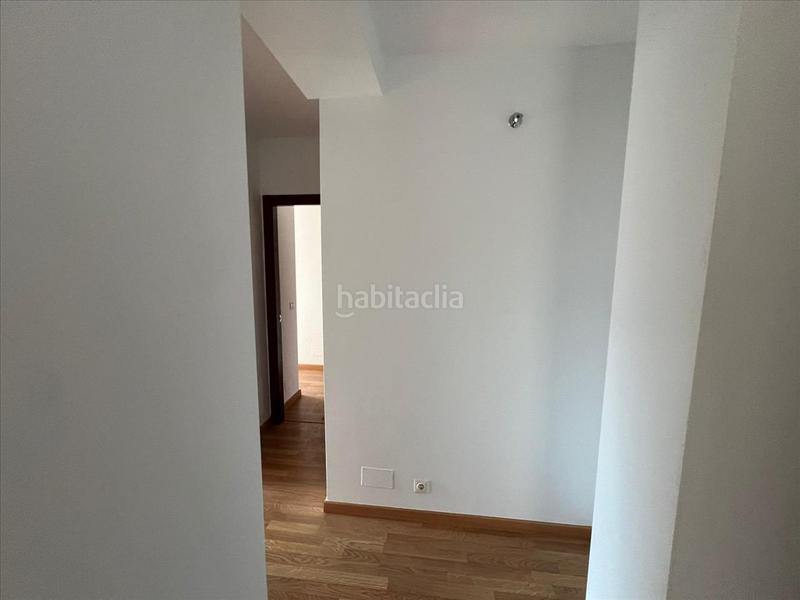 Foto b00434bf-5feb-45a3-816c-db7dc5d3571a. Piccolo appartamento con riscaldamento parcheggio in Outes