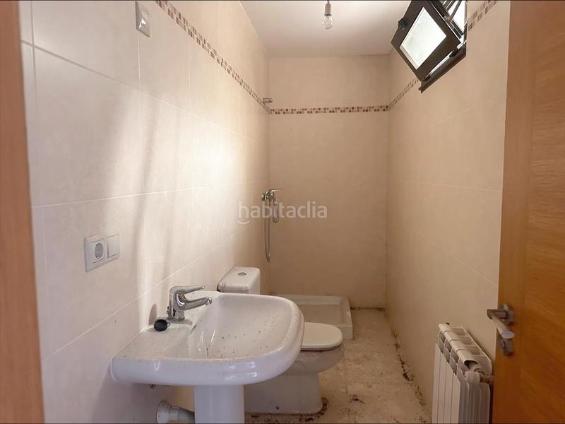 Foto bcb560d8-bccc-4b6b-8154-2737c3de1942. Maison avec parking dans Val do Dubra