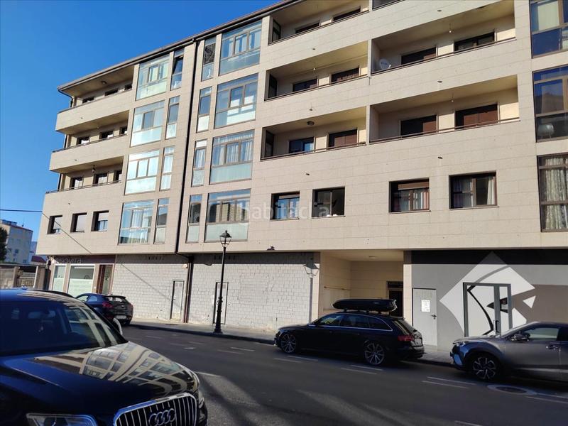 Foto f7a0f4ad-4dfb-456b-b726-6aeb63927457. Maison avec parking dans Val do Dubra