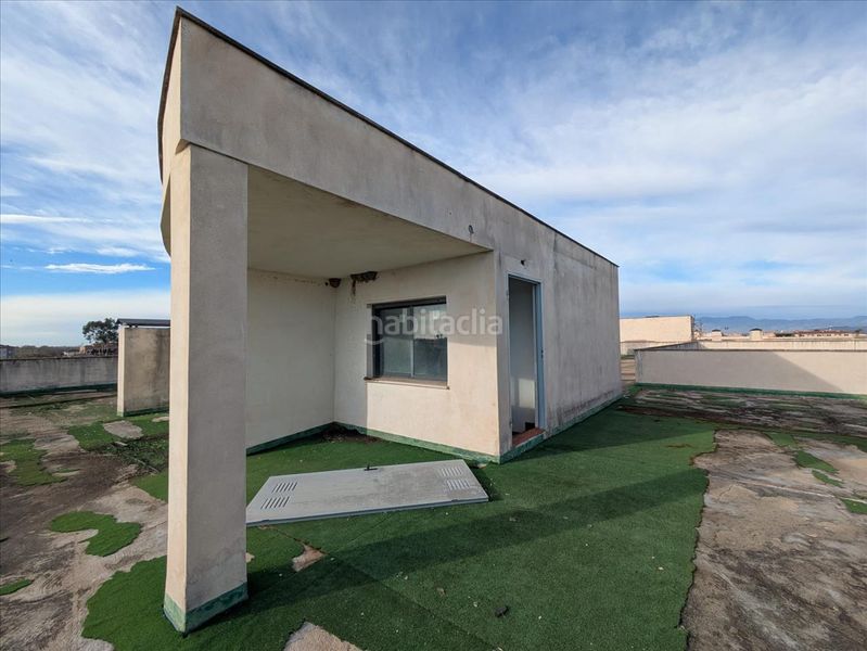 Foto dd6c1b9c-aa6c-423c-961b-0cf315ba497e. Edifici a Deltebre