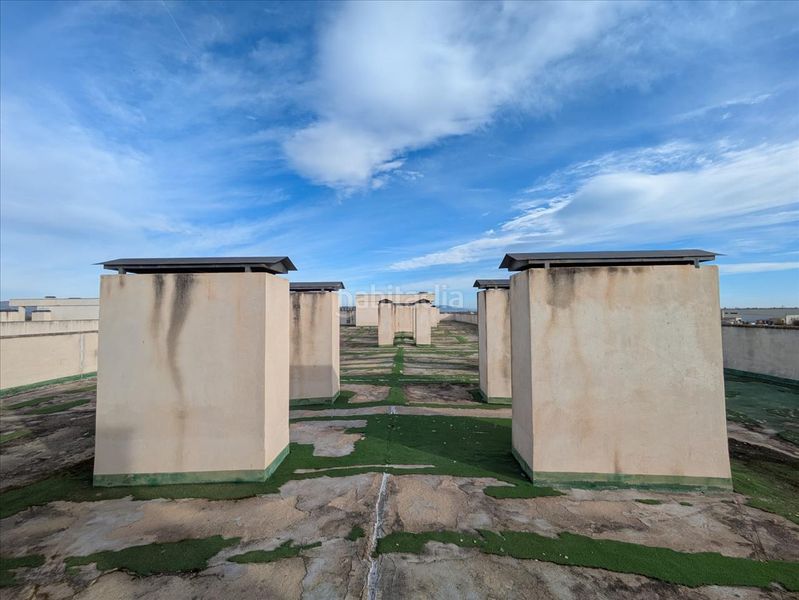 Foto e70815ef-8cc2-4194-811c-fb6aa0c61c0e. Edifici a Deltebre