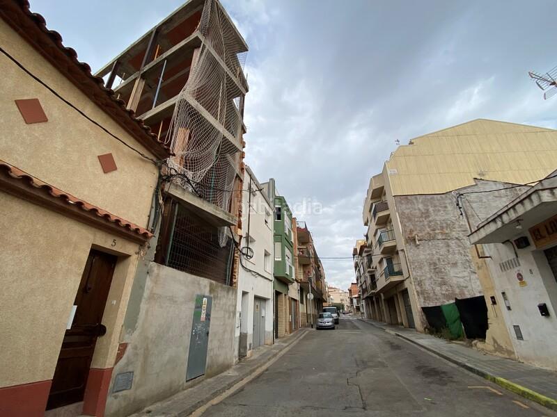 Foto b89cae1b-04d8-404a-bbc7-0303593e9b0b. Edificio in El Tancat-Mas d´en Gual Vendrell (El)