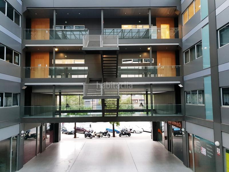 Foto b0fc090f-7780-48b6-807f-c756f91627b7. Parking coche en El Plantinar - Avda. La Paz - El Juncal Sevilla