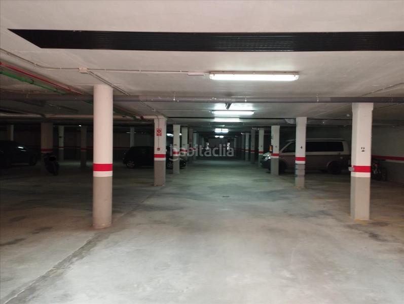 Foto 4b91b265-2221-4359-87a2-52c81dfe632e. Parking voiture dans Sónsoles Ávila