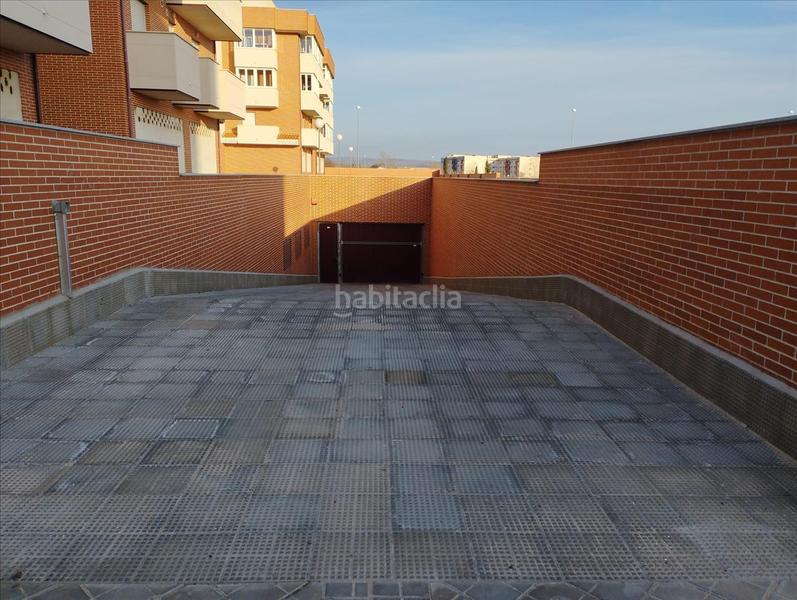 Foto 805a7a48-3a65-4fd7-b0c1-5236dd9c42a7. Parking voiture dans Sónsoles Ávila