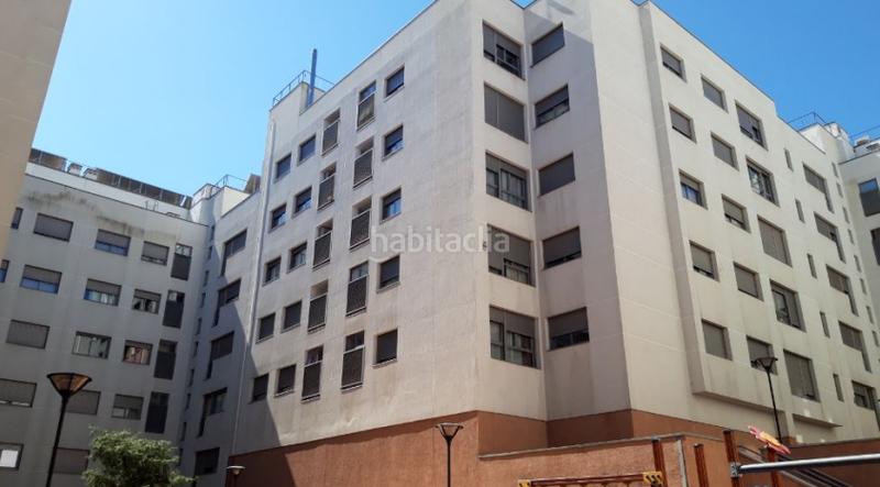 Foto fb23d043-37bd-44c4-a2e5-9d8eb9edd98a. Autoparkplatz in Dehesa Vieja-Puente Cultural San Sebastián de los Reyes