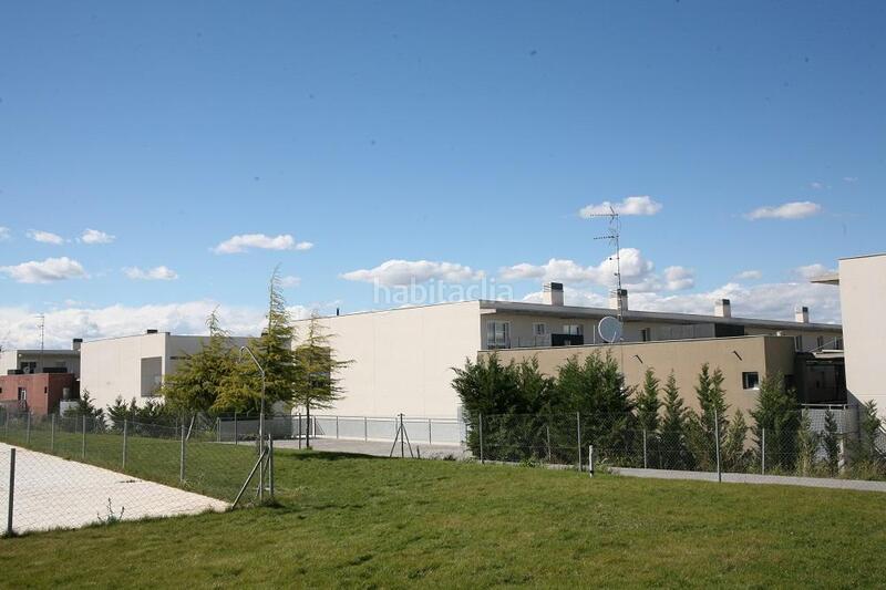 Foto 2a992c63-1b64-40a3-96e8-c3f78cb489d4. Autoparkplatz in Loeches