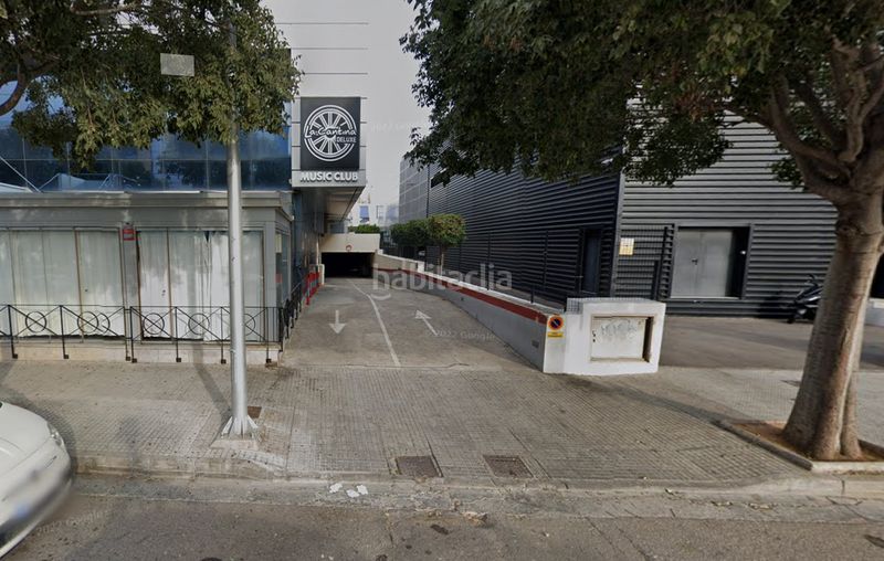 Foto ad7bfa84-cd11-48d1-8bd2-527c44edff0b. Aparcament cotxe a Son Anglada Palma de Mallorca