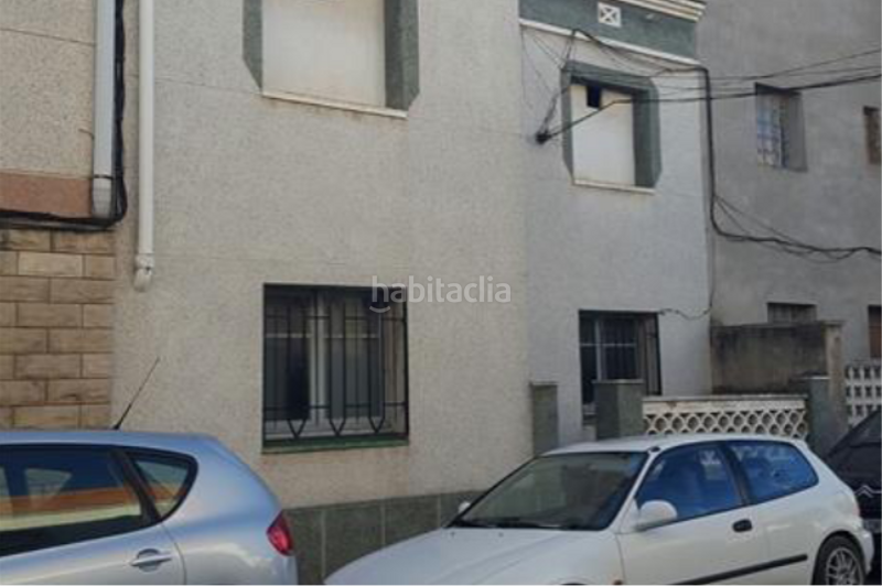 Foto 7eb9e87d-1ab4-4585-a680-c5ff62fde6a8. Aparcament cotxe a Vilanova del Camí