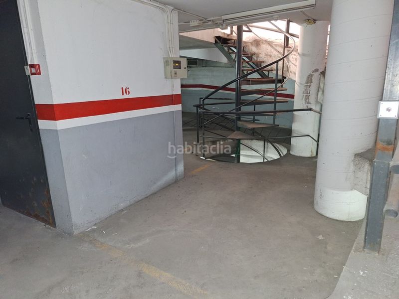 Foto f12389ad-4c1b-4da9-8c0b-9b0eae8e5eca. Posto auto in Centre-Estació Gavà