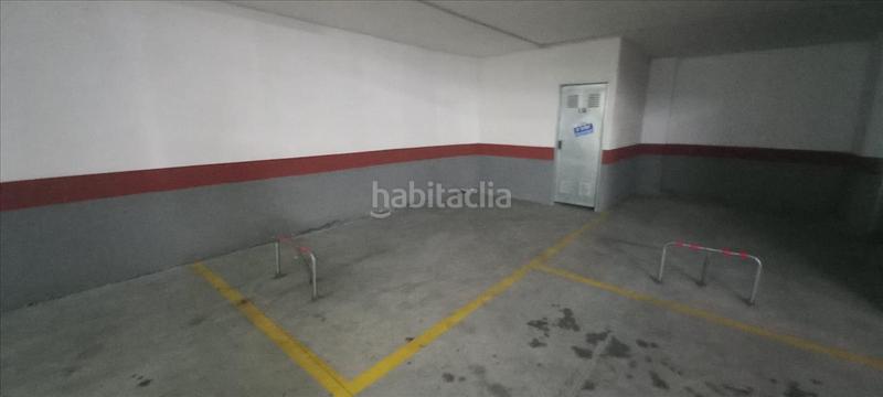 Foto 92f0859f-d4f2-4cc9-b931-2b40e7c7ea0c. Aparcament cotxe a Meaño