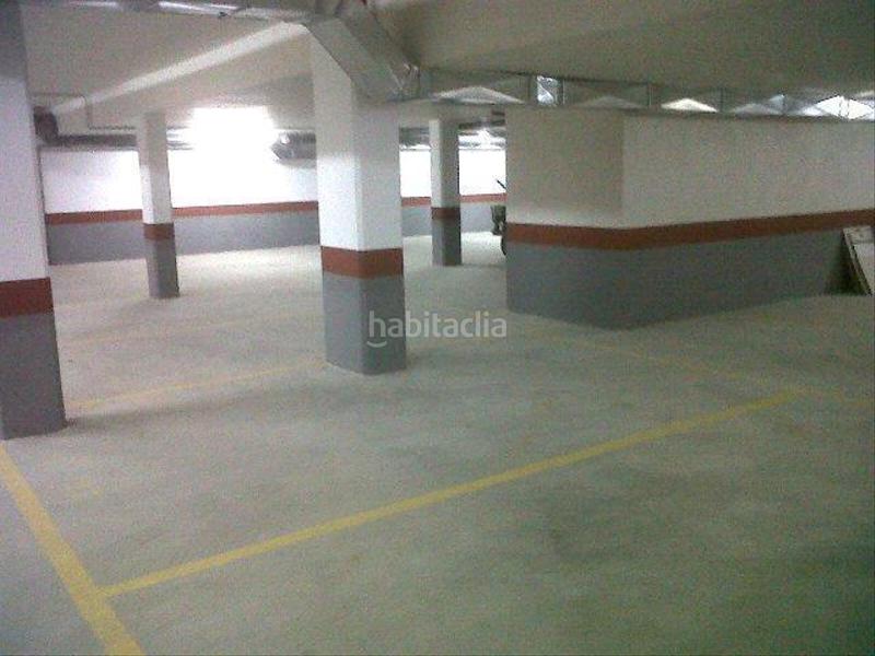 Foto edd31f9f-3f94-4f1a-9b30-5d1e50706d4f. Aparcament cotxe a Meaño