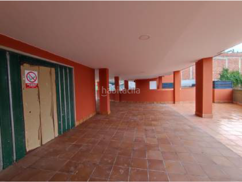 Foto 16b8d827-a882-4547-8436-76a870b1018e. Posto auto in Paradai Lugo