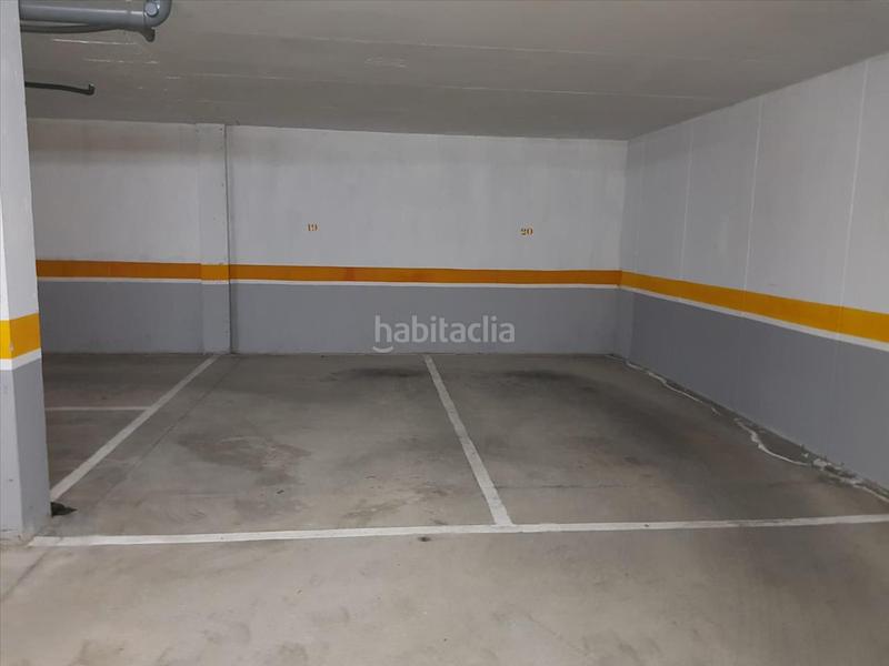 Foto 9717d246-de6a-4621-8abd-a92a1d8d7370. Aparcament cotxe a Hervás